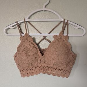 Cherish | Tan Lace Cross Back Bralette Size Large NWOT
